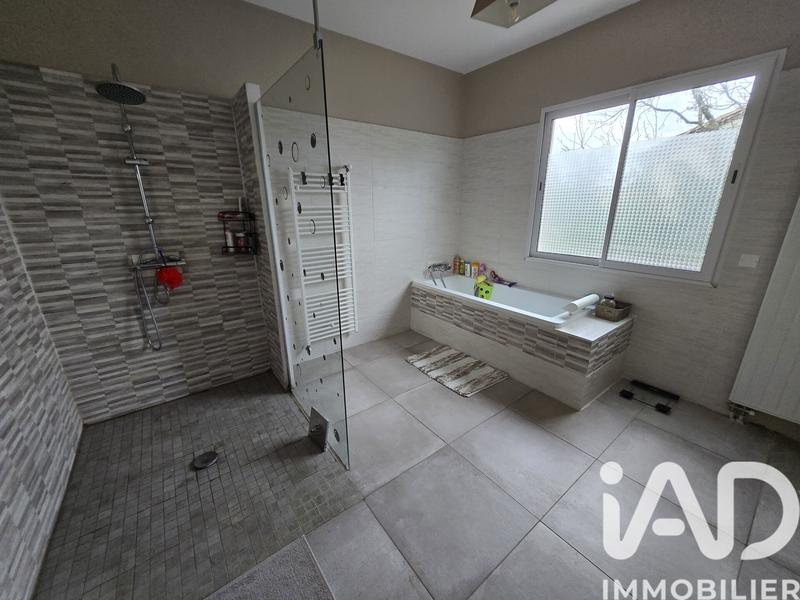 Maison - 159 m² - 6 pièces