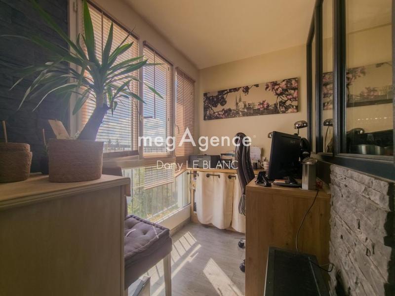 Appartement - 82 m² - 4 pièces