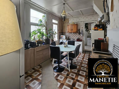 Maison ancienne - 143 m² - 8 pièces