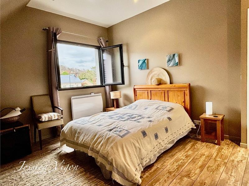 Maison - 194 m² - 6 pièces