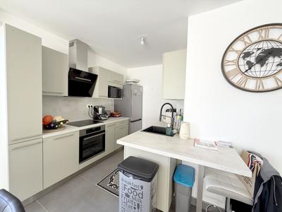 Appartement - 75 m² - 4 pièces