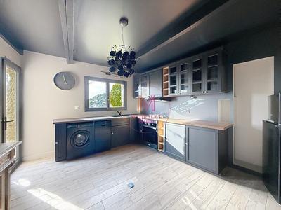 Maison - 100 m² - 6 pièces