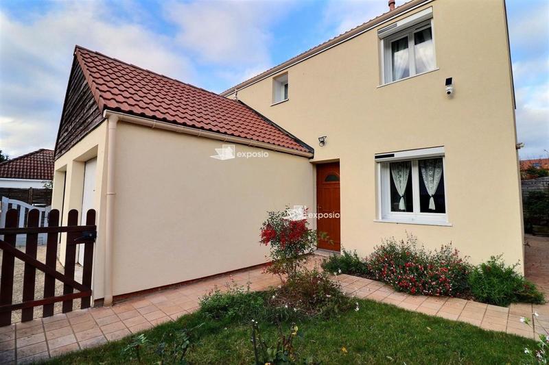 Maison - 93 m² - 5 pièces