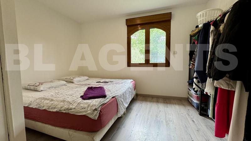Villa - 215 m² - 14 pièces