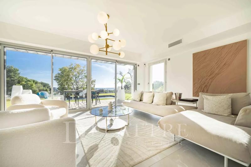 Villa - 145 m² - 10 pièces