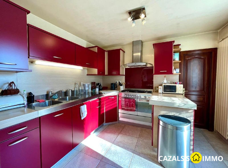 Maison traditionnelle - 142 m² - 7 pièces