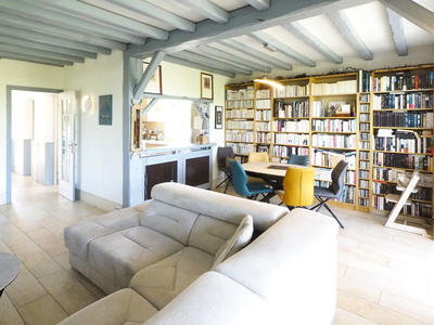 Maison - 180 m² - 9 pièces