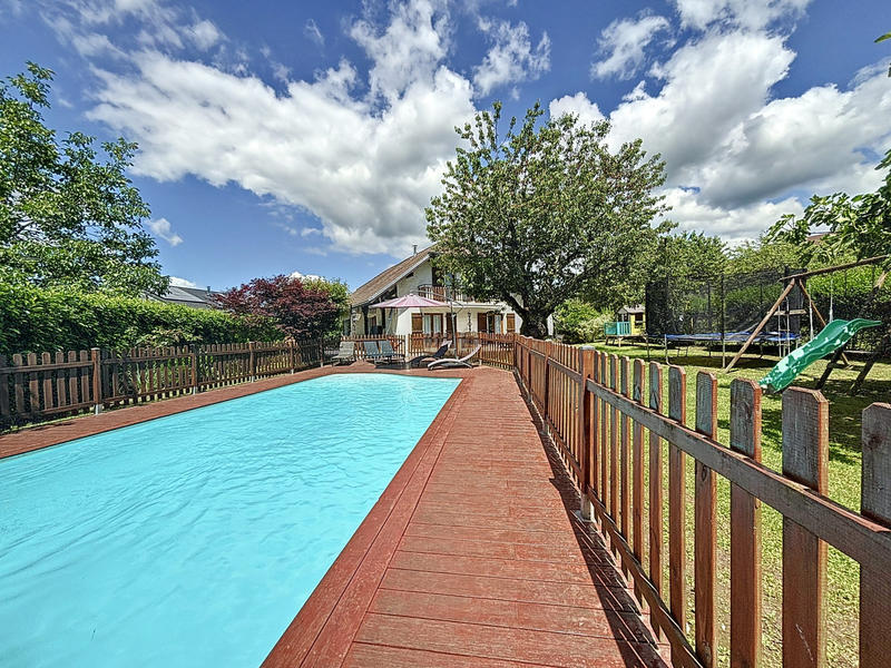 Maison - 159 m² - 7 pièces