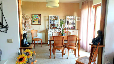 Appartement - 79 m² - 3 pièces