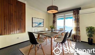 Chambre - 11 m² - 1 pièce