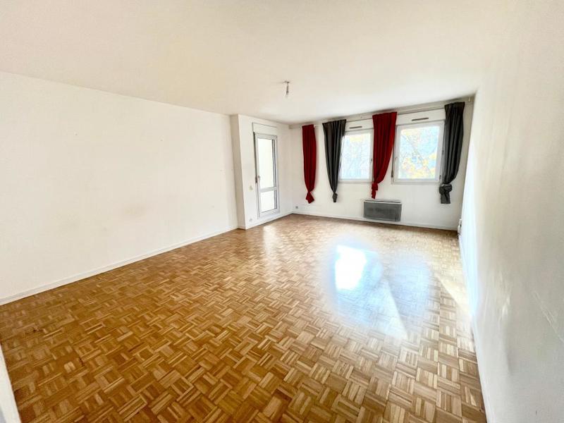 Appartement - 84 m² - 4 pièces