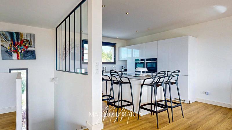 Villa - 160 m² - 6 pièces