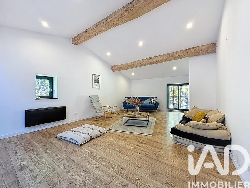 Maison - 180 m² - 9 pièces