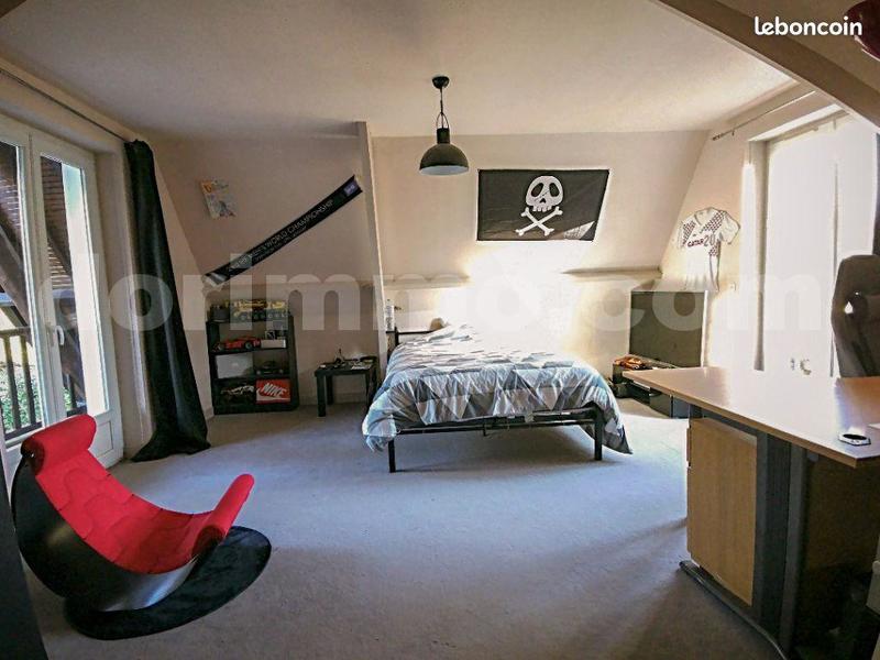 Villa - 193 m² - 7 pièces