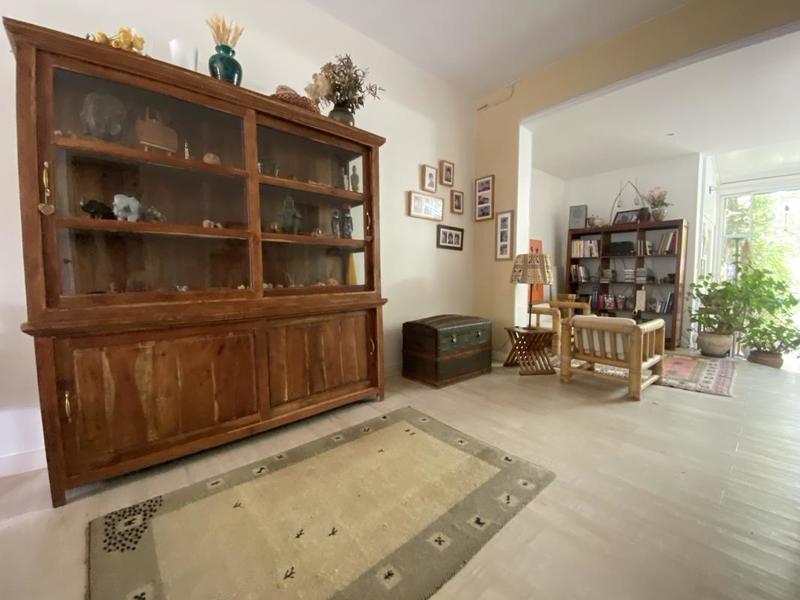 Maison - 260 m² - 10 pièces