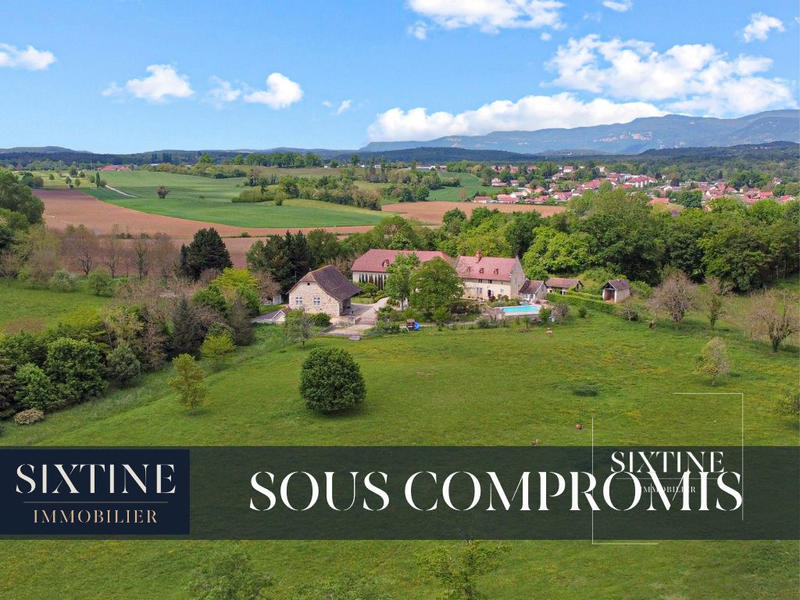 Maison ancienne - 552 m² - 10 pièces