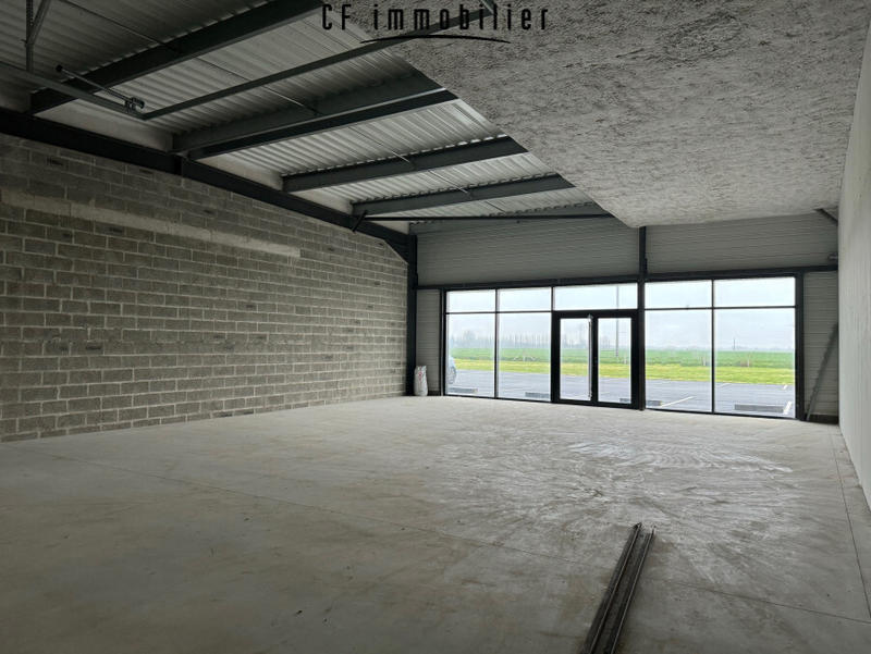 Local commercial - 145 m² - 1 pièce