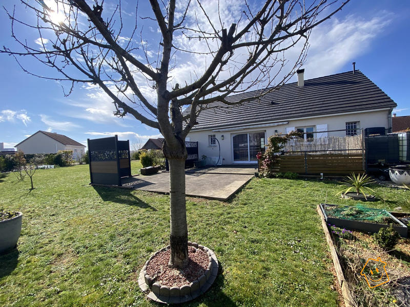 Maison - 90 m² - 4 pièces