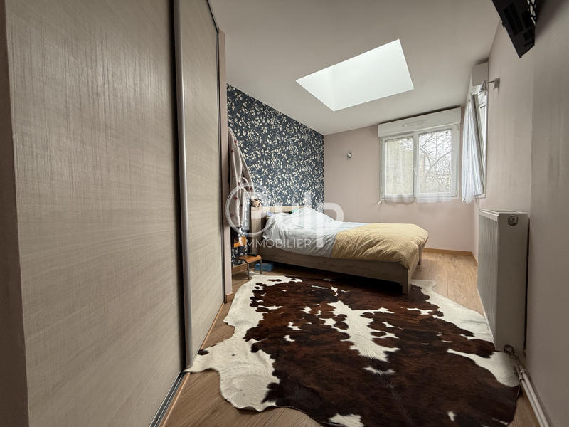 Maison - 121 m² - 6 pièces