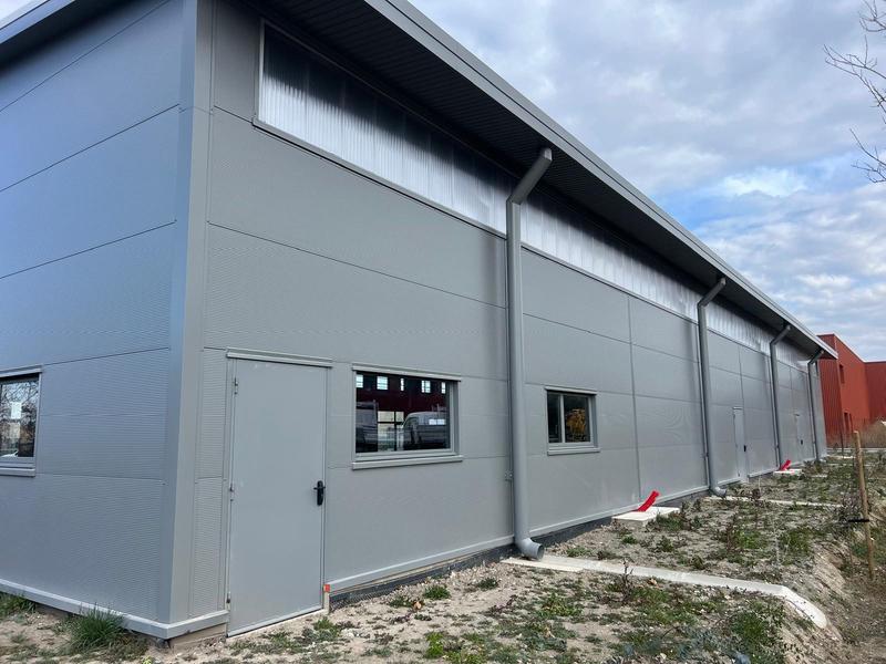 Local commercial - 1 185 m²