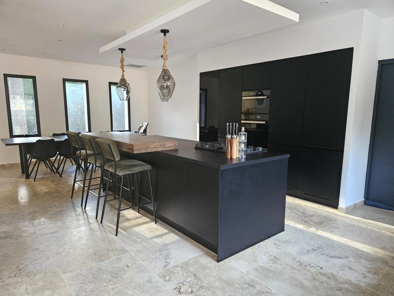 Villa - 180 m² - 5 pièces