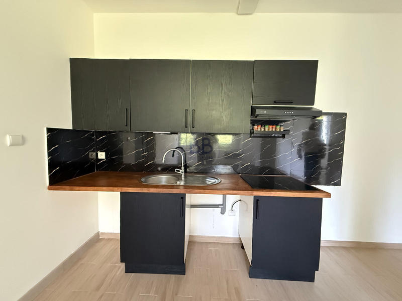 Immeuble - 740 m² - 40 pièces