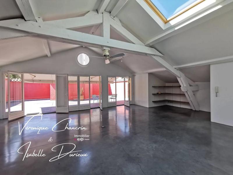 Loft - 181 m² - 5 pièces