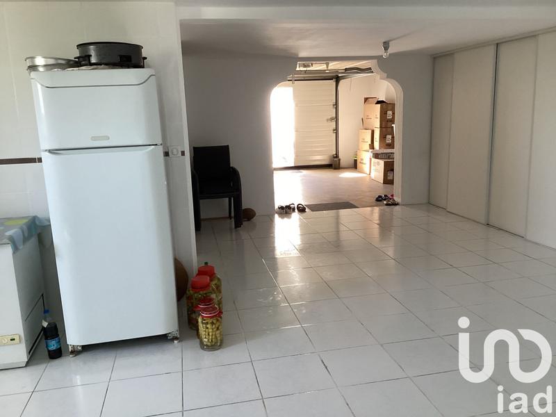 Maison - 182 m² - 10 pièces