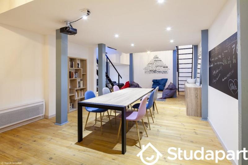 Chambre - 10 m² - 1 pièce