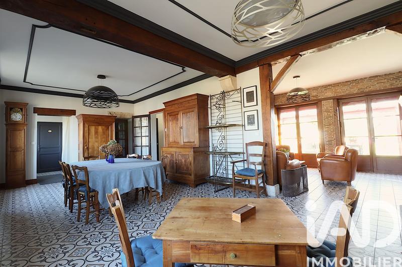 Maison - 172 m² - 10 pièces