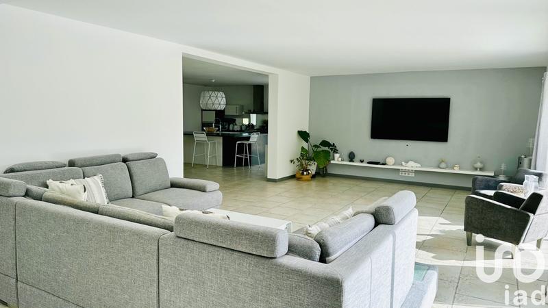 Maison - 200 m² - 4 pièces