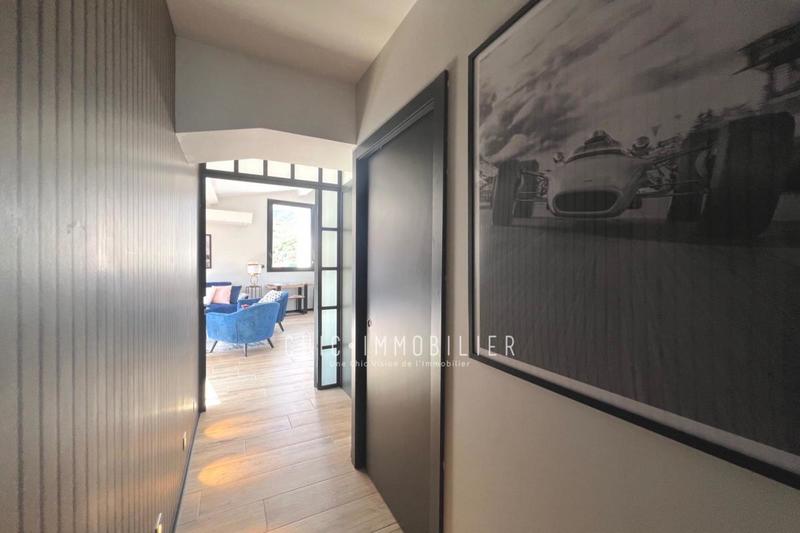 Appartement - 185 m² - 4 pièces