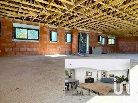 Maison - 176 m² - 1 pièce