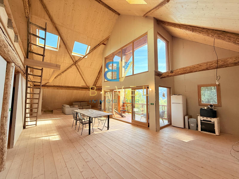 Châlet - 188 m² - 6 pièces