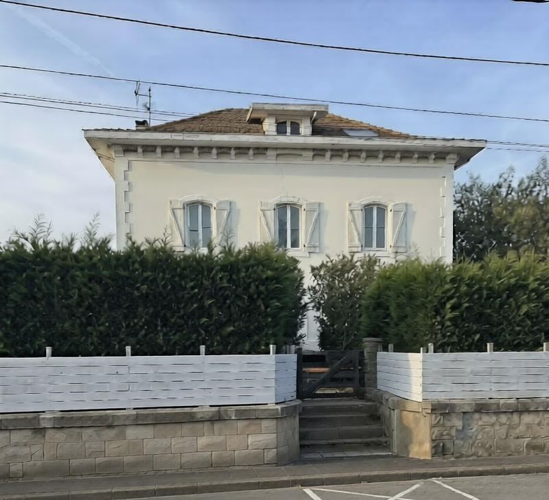 Maison - 178 m² - 7 pièces