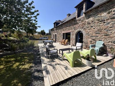 Maison - 167 m² - 6 pièces