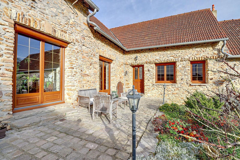 Maison ancienne - 152 m² - 6 pièces