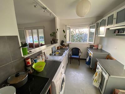 Appartement - 85 m² - 4 pièces