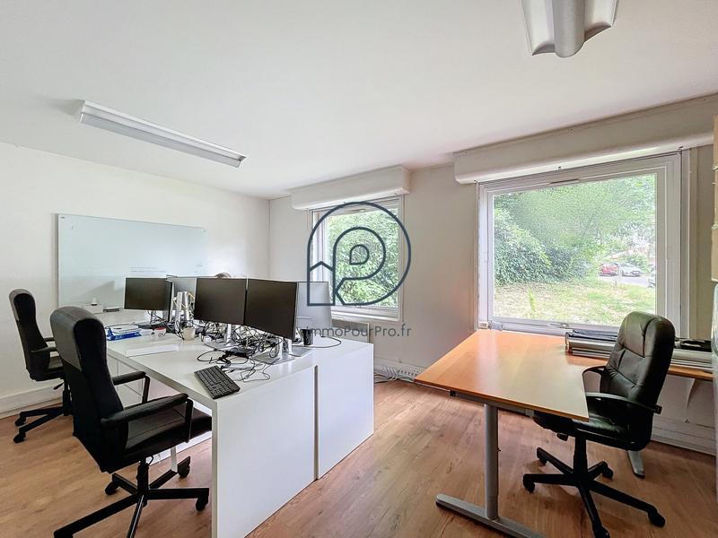 Bureau - 760 m²