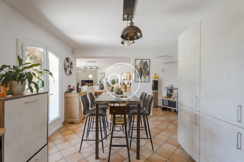 Villa - 167 m² - 4 pièces