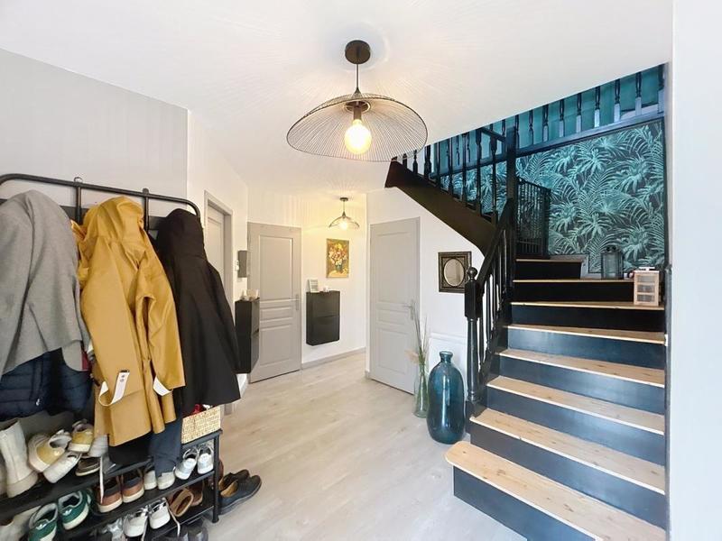 Maison - 162 m² - 7 pièces