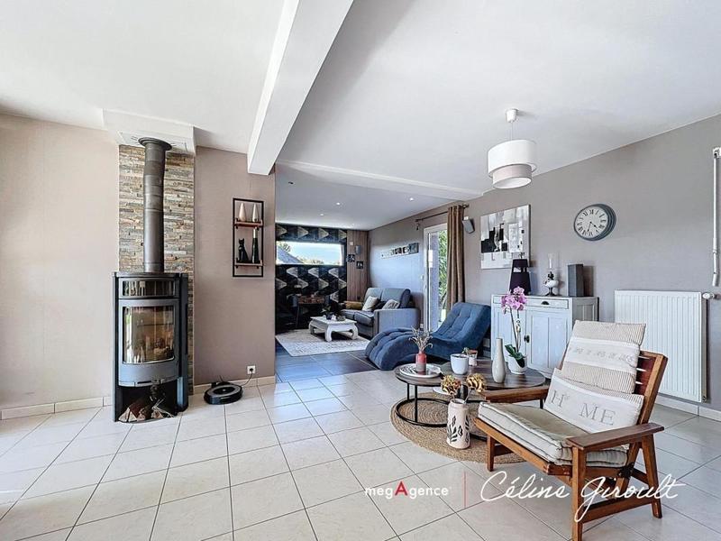 Pavillon - 120 m² - 6 pièces