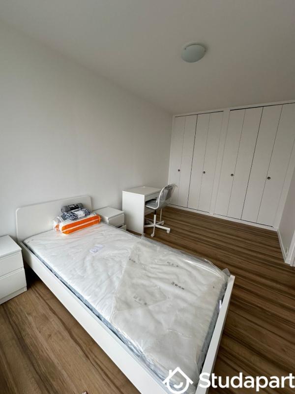 Chambre - 12 m² - 1 pièce