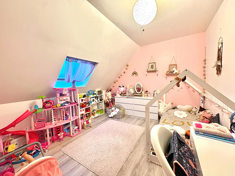 Maison - 87 m² - 4 pièces