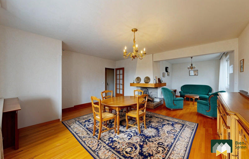 Maison - 170 m² - 7 pièces