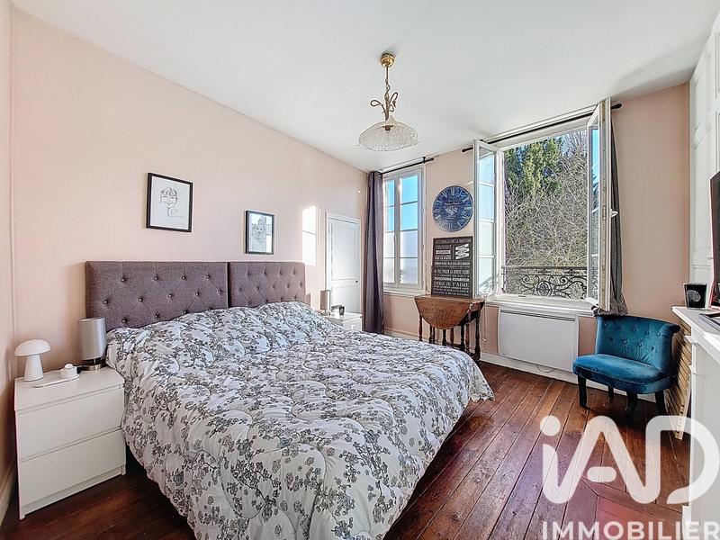 Maison - 296 m² - 10 pièces