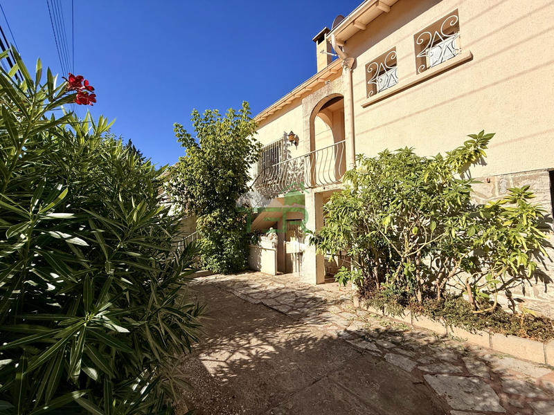 Maison - 191 m² - 6 pièces