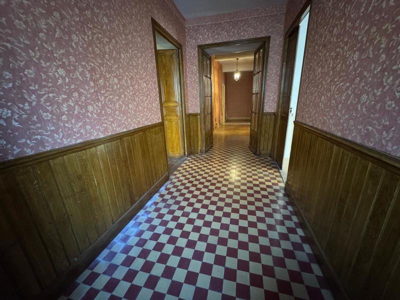 Maison - 376 m² - 2 pièces