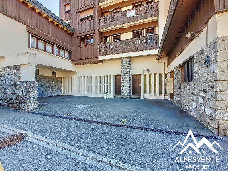 Appartement - 75 m² - 4 pièces