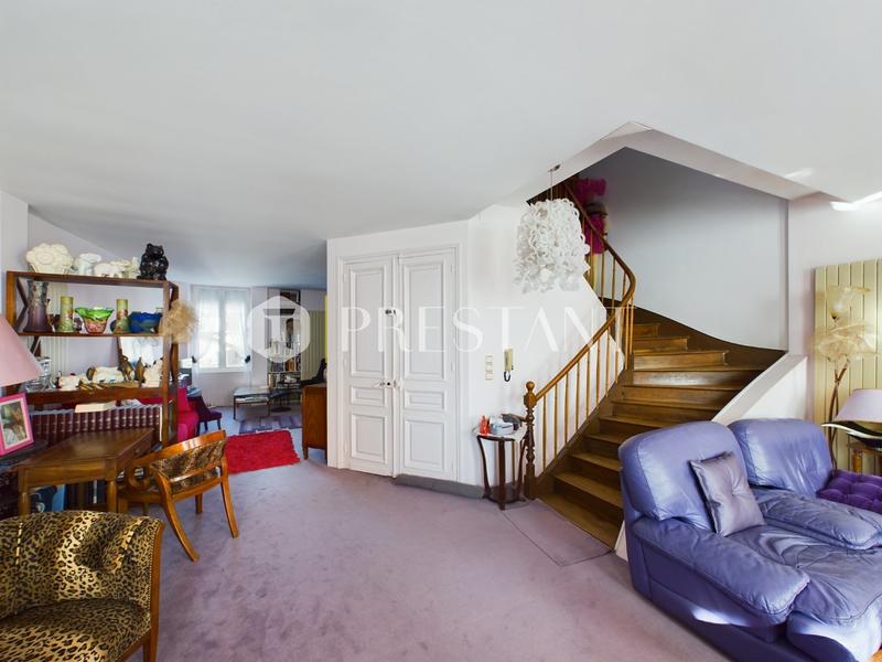 Immeuble - 380 m² - 10 pièces